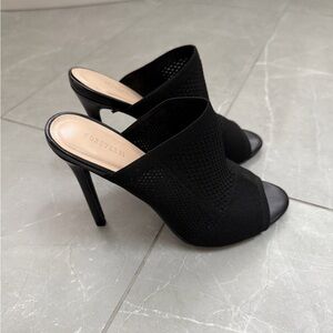 Forever 21 Elegant Black Heeled Sandals